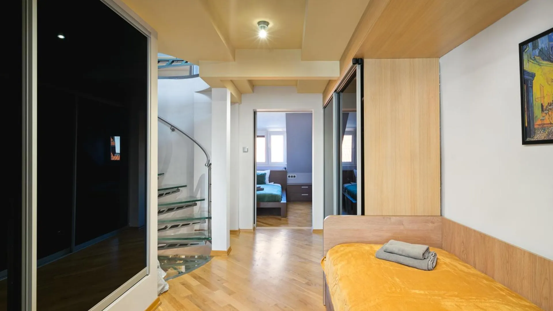 Close-Golden Apartments - Huge Apartment - 13 People - 150M2 Apartment - Stare Miasto Warsaw